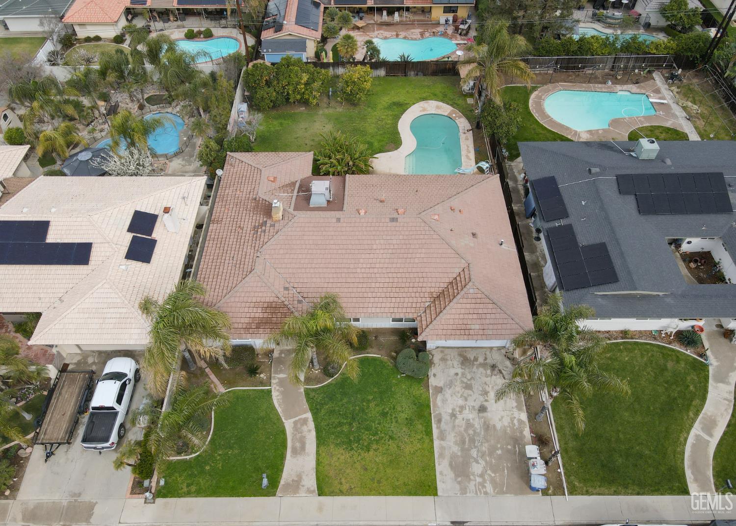 3612 Christmas Tree Lane — photo 5