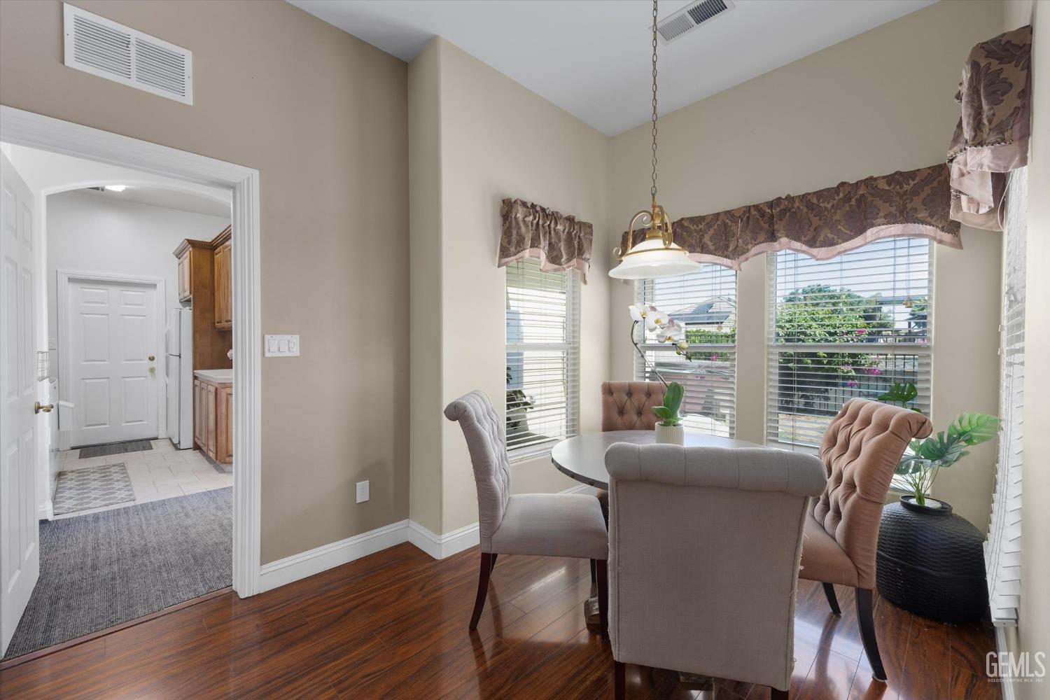 15112 Sunnybank Avenue — photo 14