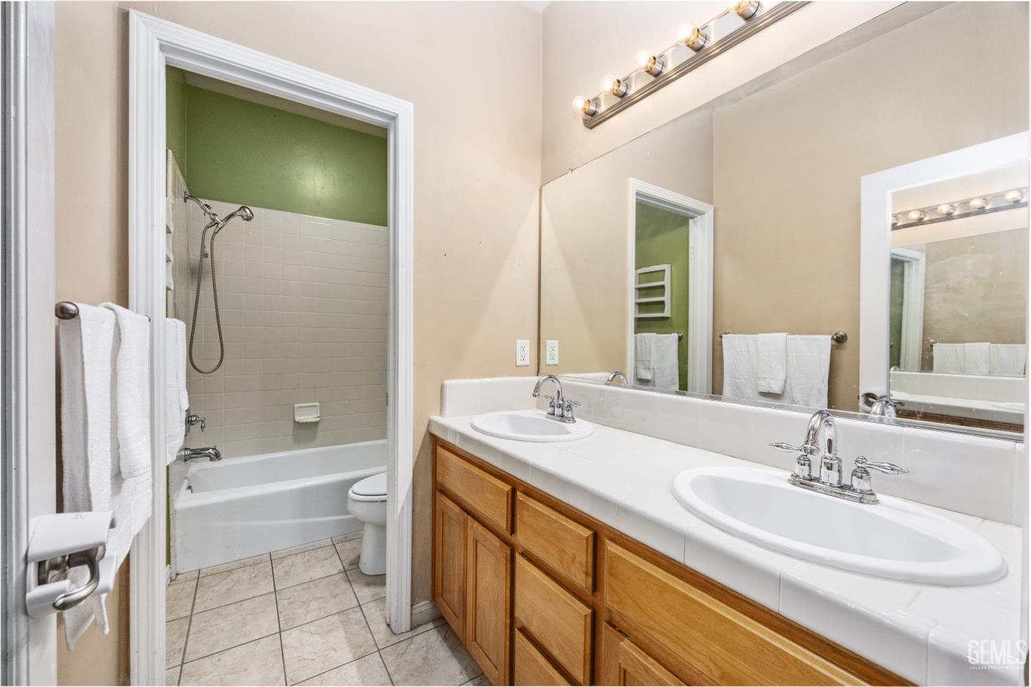 13418 Giro Drive — photo 57