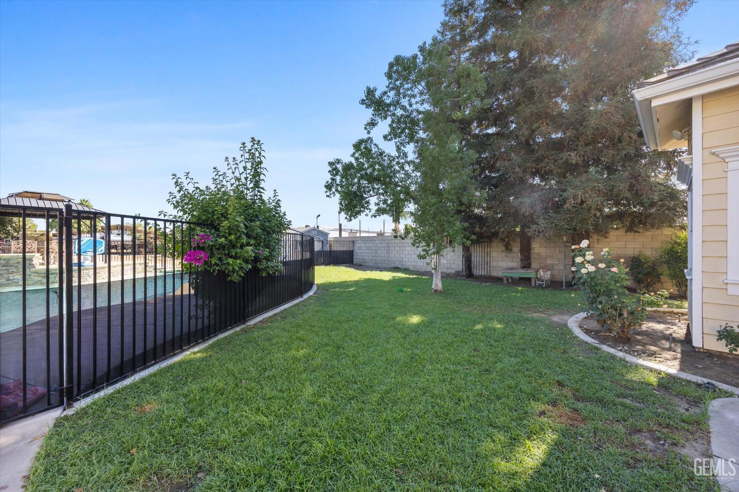 15112 Sunnybank Avenue — photo 40