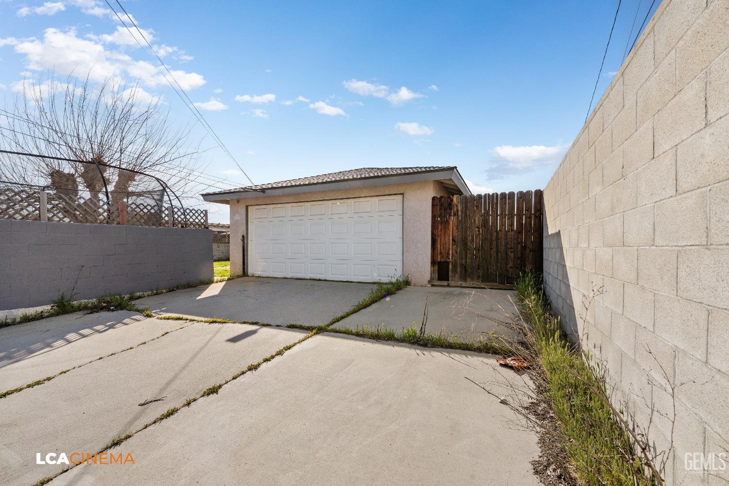 3100 Leonard Street — photo 16