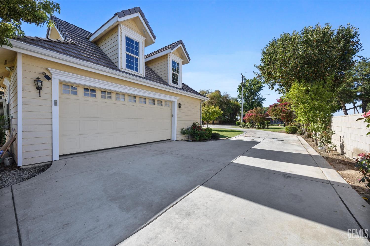 15112 Sunnybank Avenue — photo 37