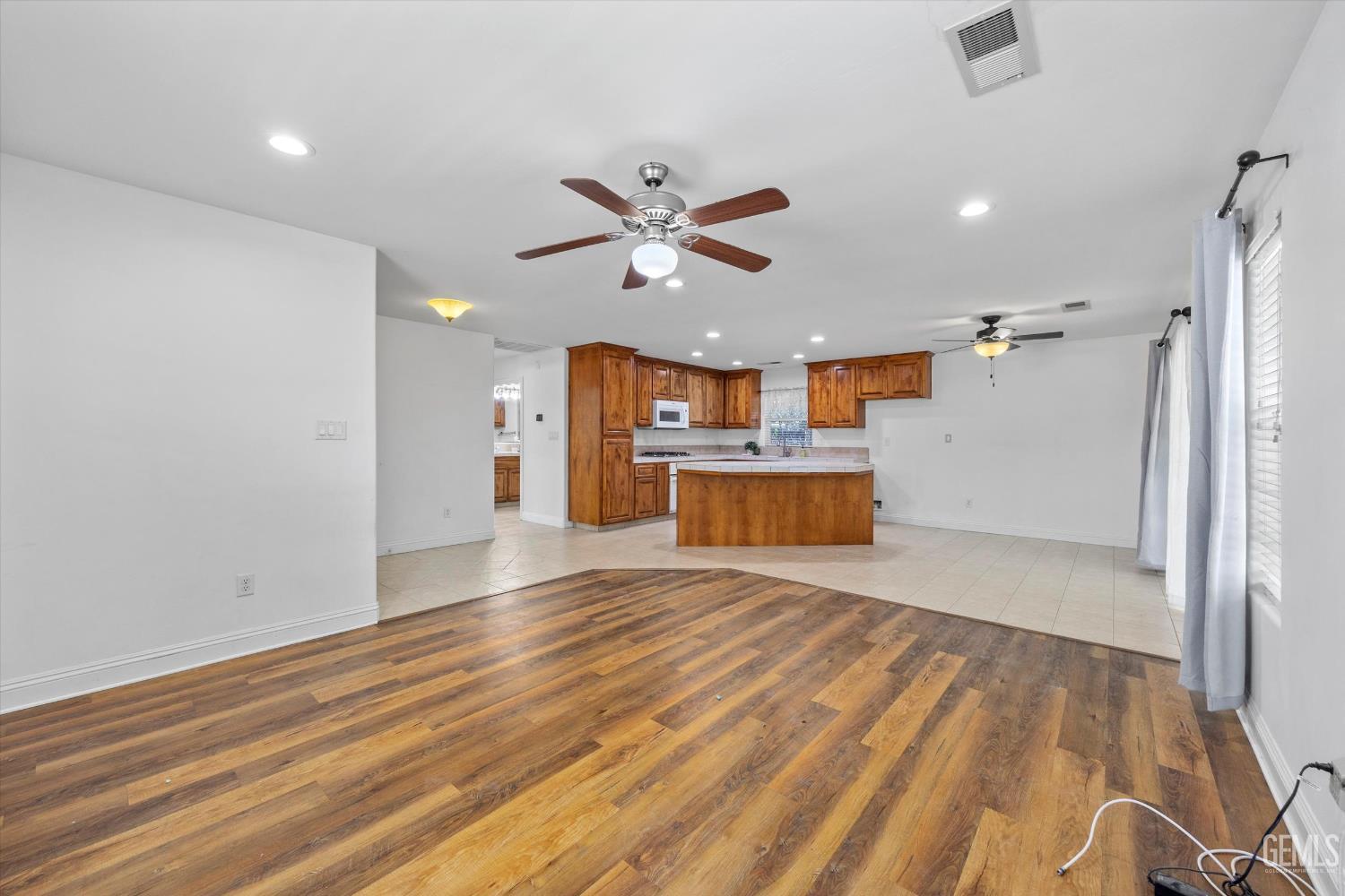 15112 Sunnybank Avenue — photo 55