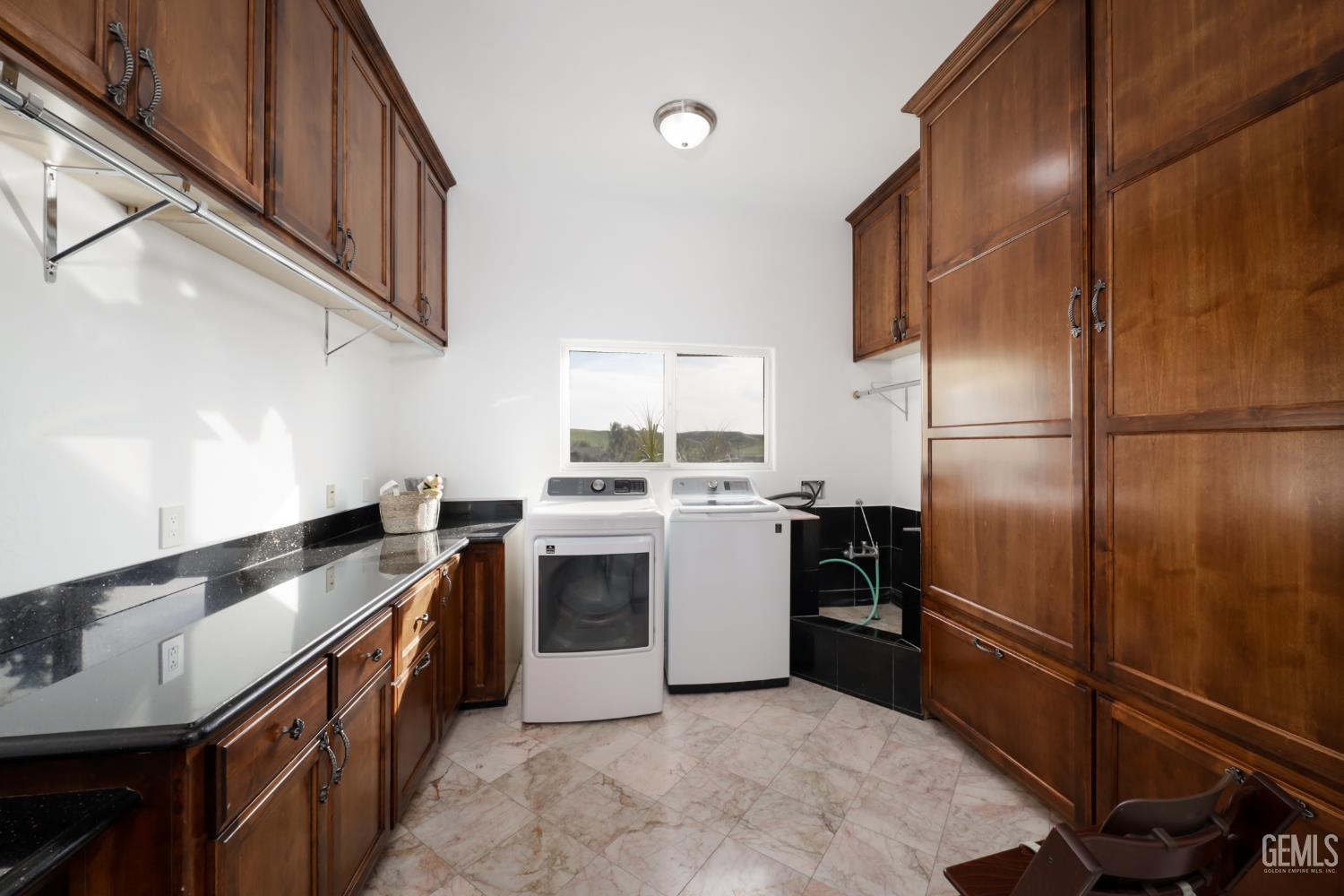 9446 Kern River Avenue — photo 27