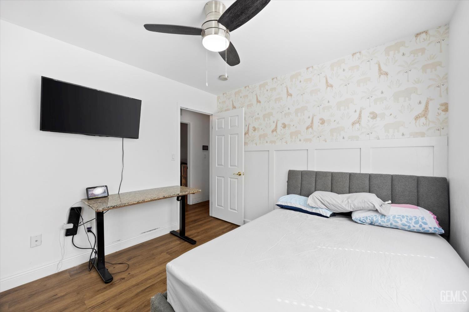 1503 English Fry Street — photo 42
