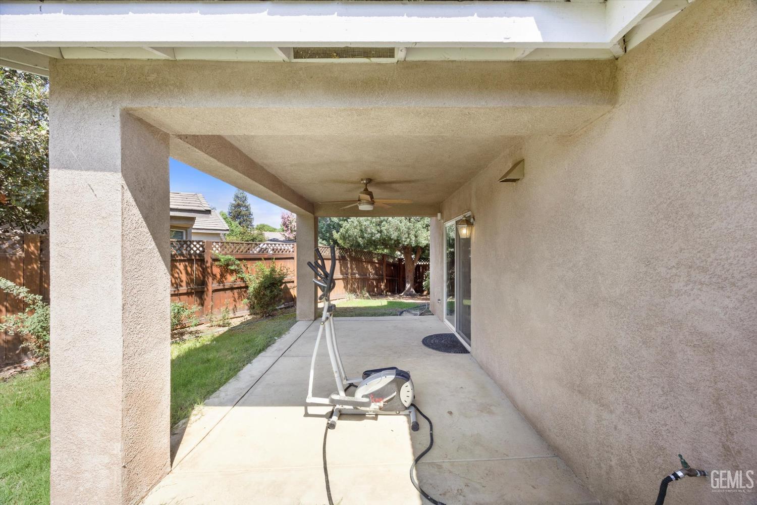 1503 English Fry Street — photo 46