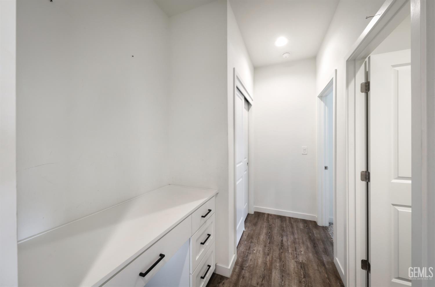 16002 Canterbury Court — photo 23