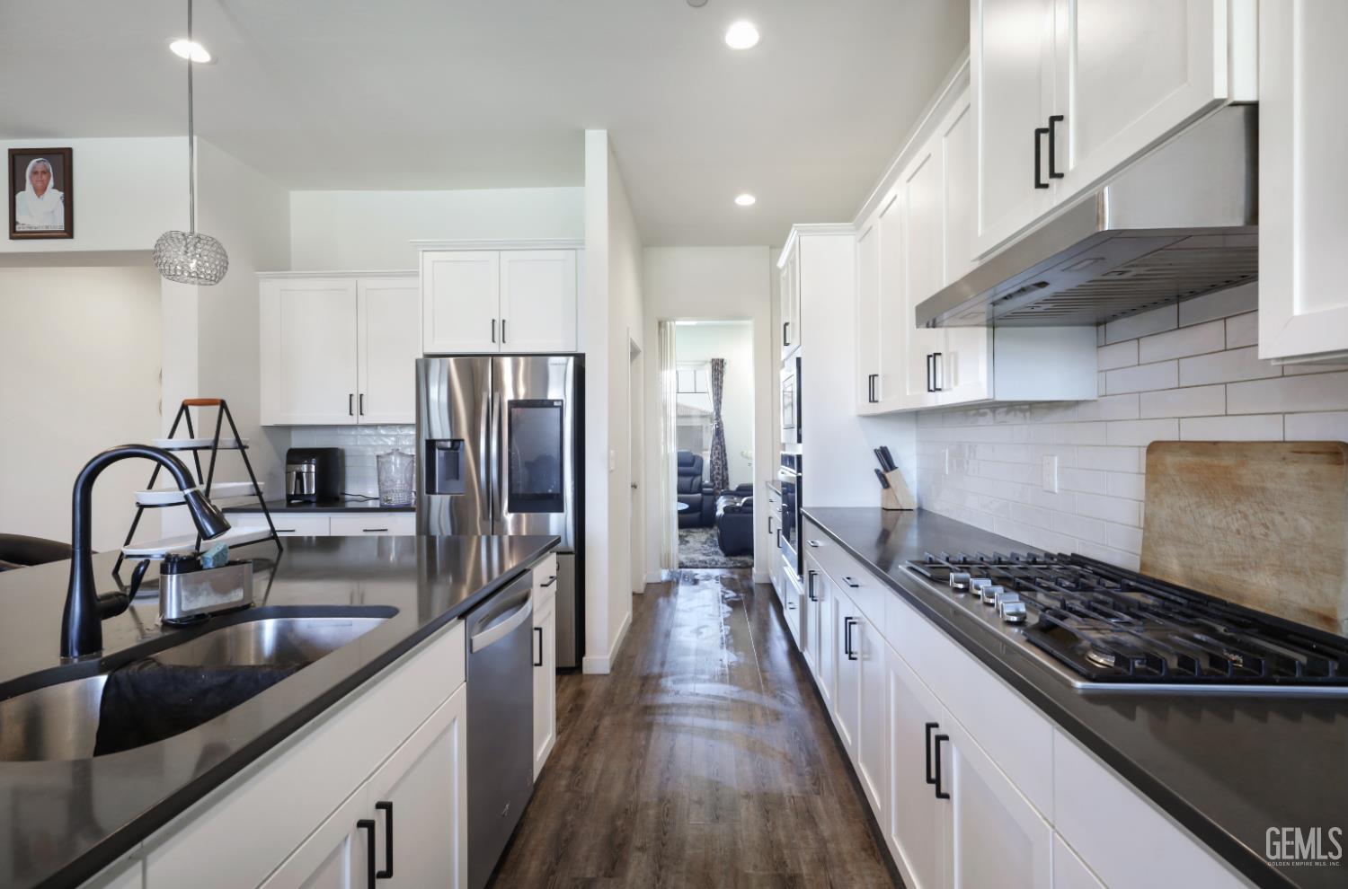 16002 Canterbury Court — photo 11