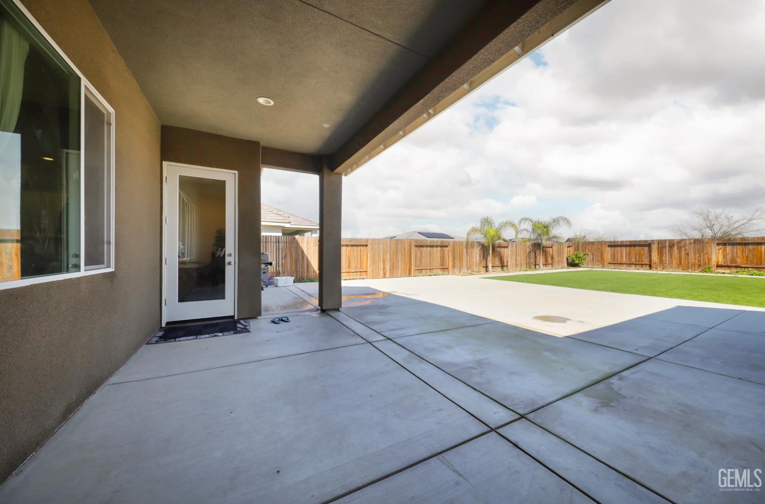 16002 Canterbury Court — photo 29
