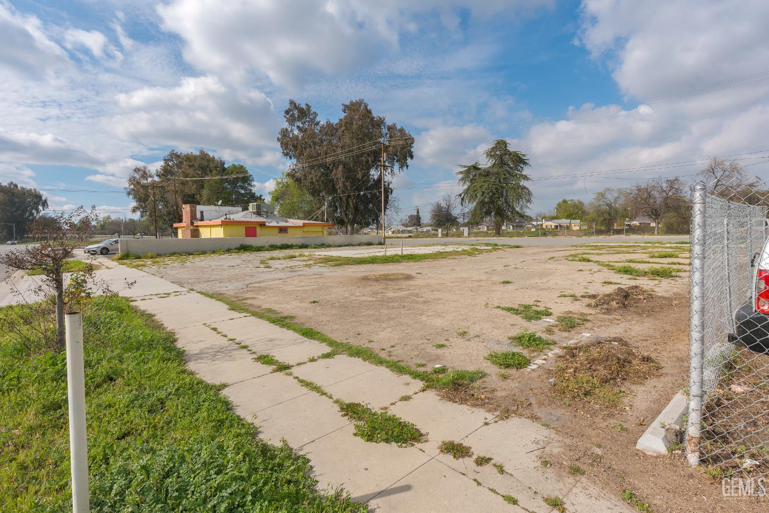 217 Niles Place — photo 5