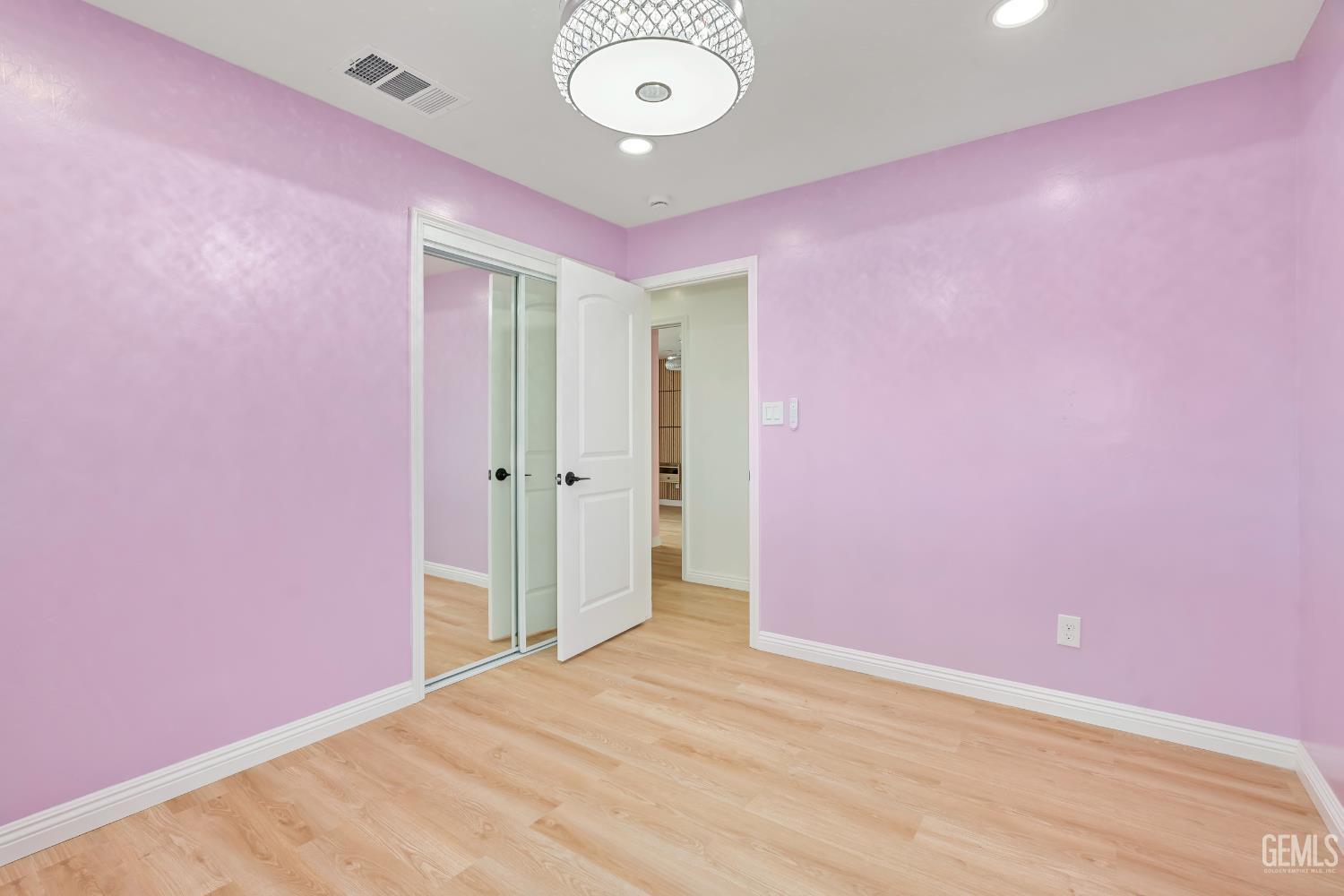 4517 Summer Side Avenue — photo 7