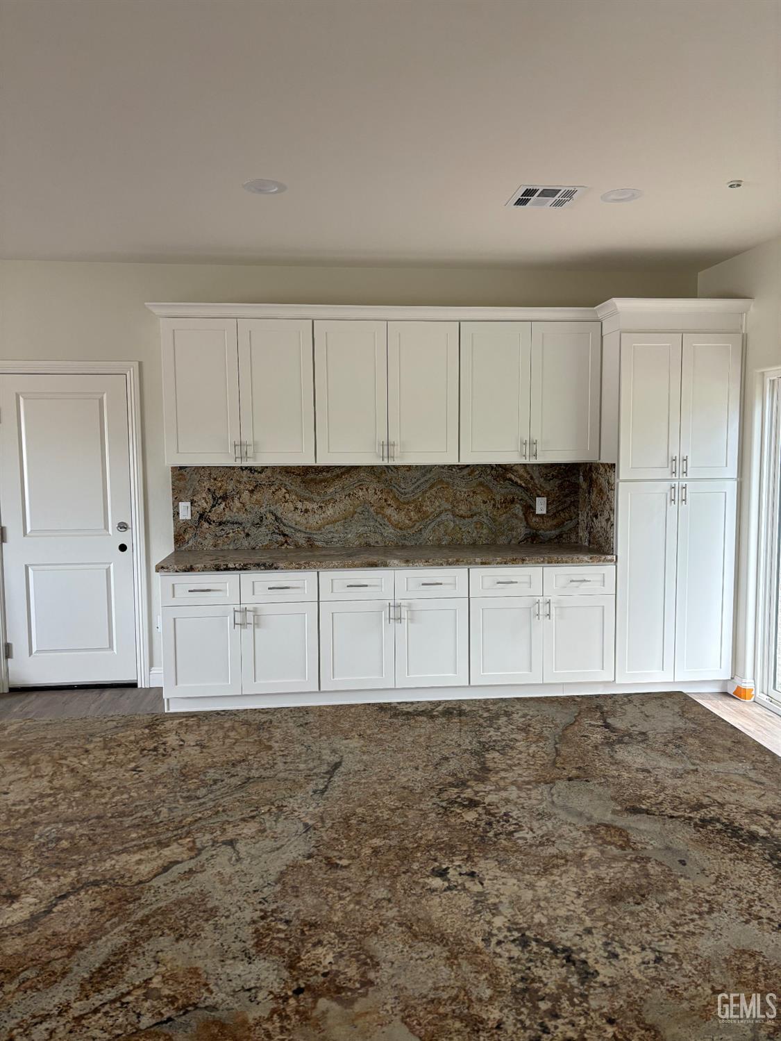 22381 Vaquero Drive — photo 6