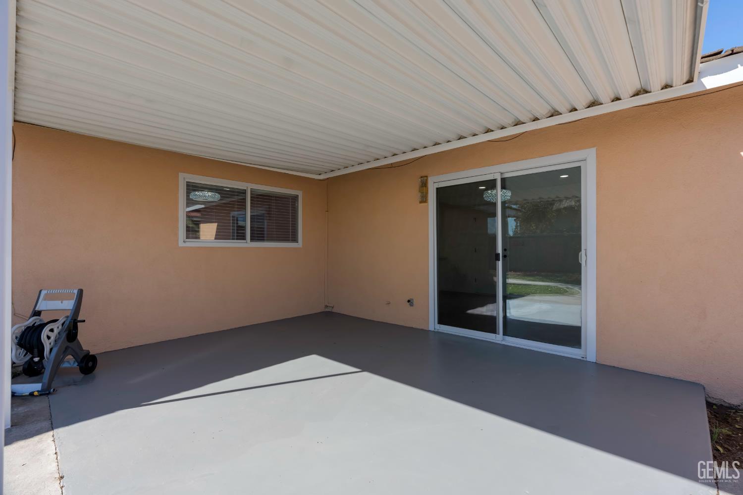 4517 Summer Side Avenue — photo 36