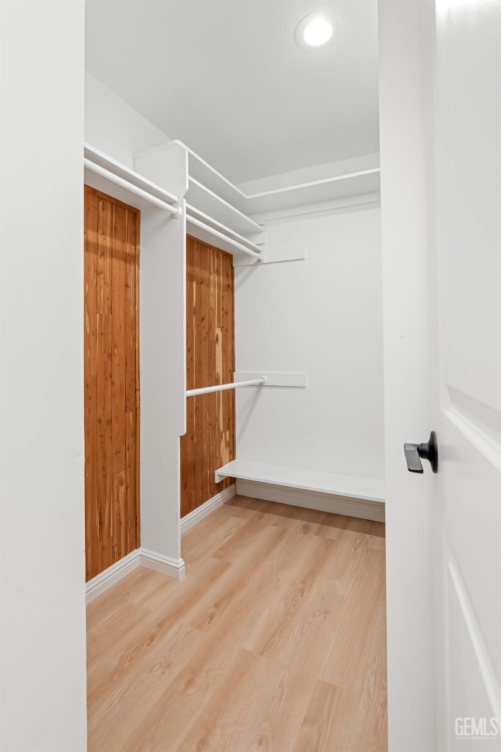 4517 Summer Side Avenue — photo 28