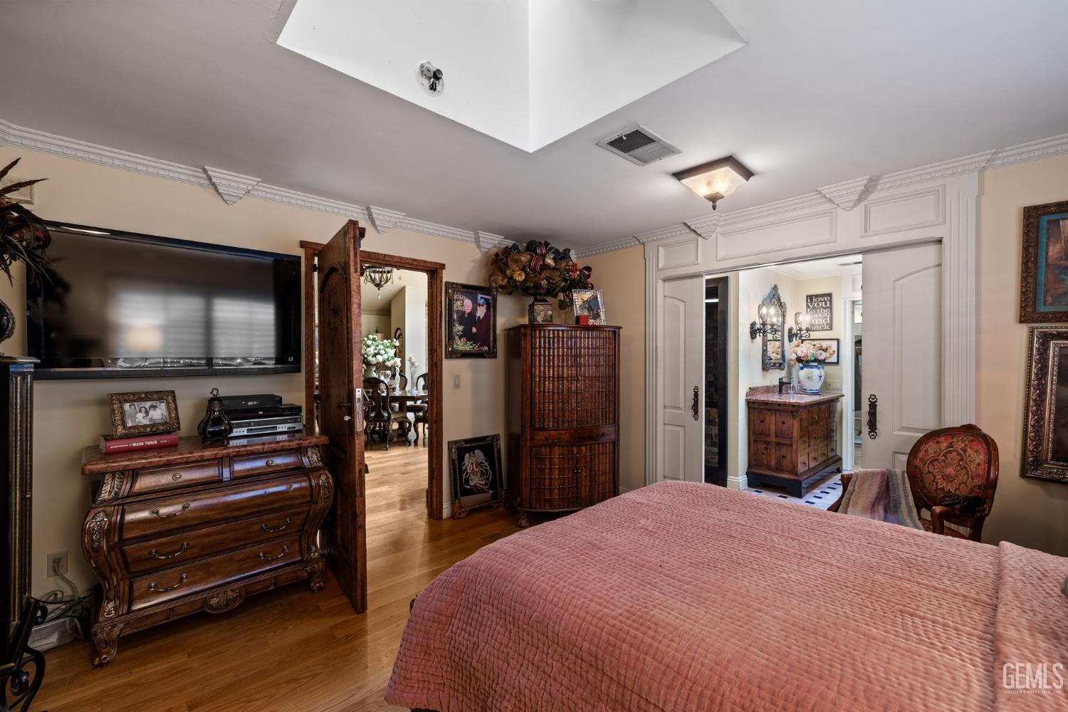 705 Harrisburg Street — photo 81