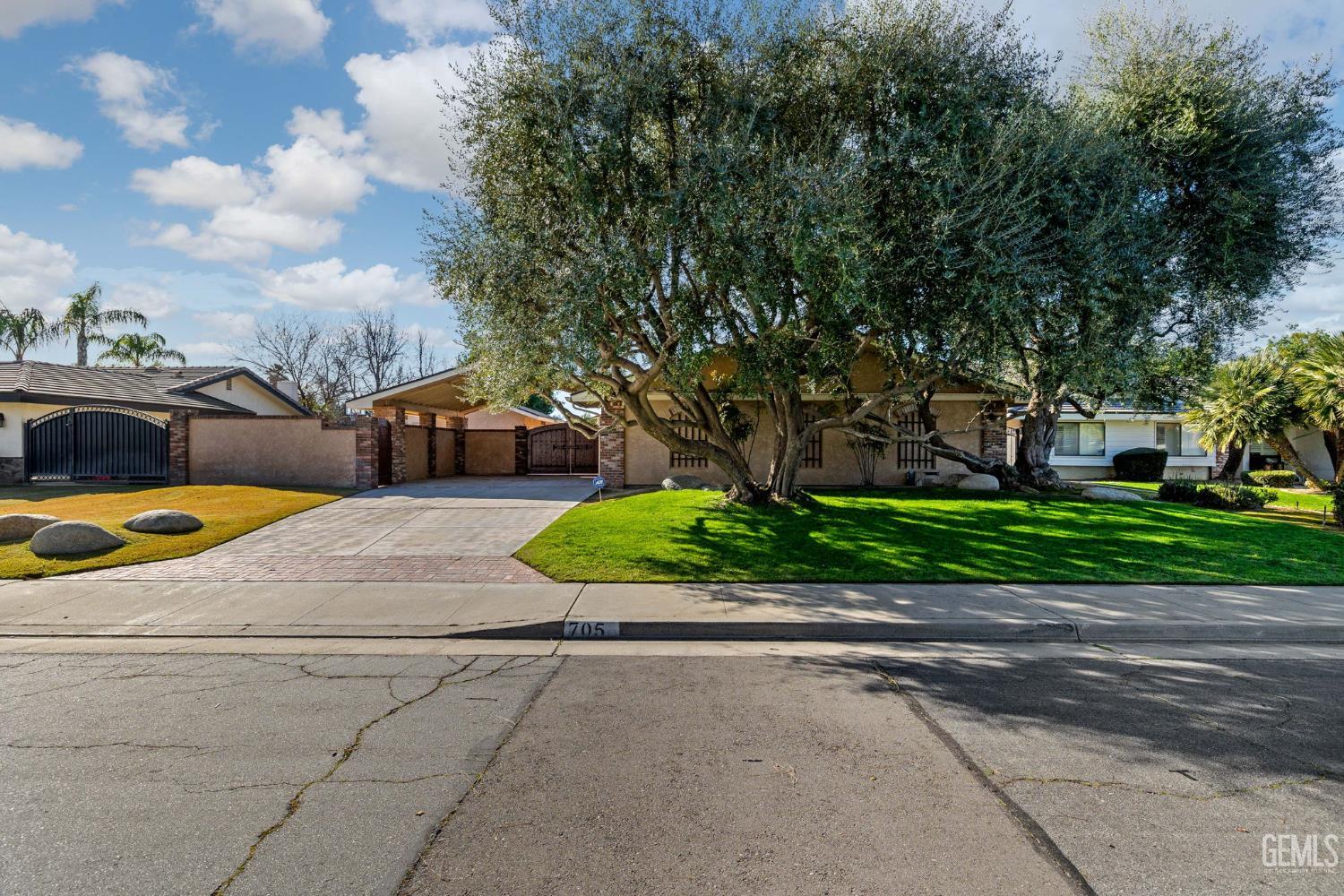 705 Harrisburg Street