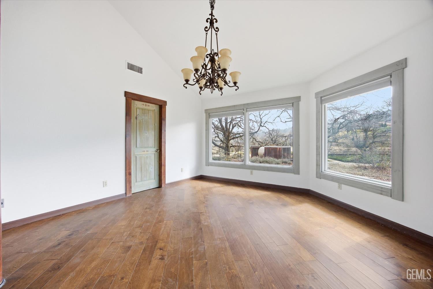 28221 Cumberland Road — photo 48