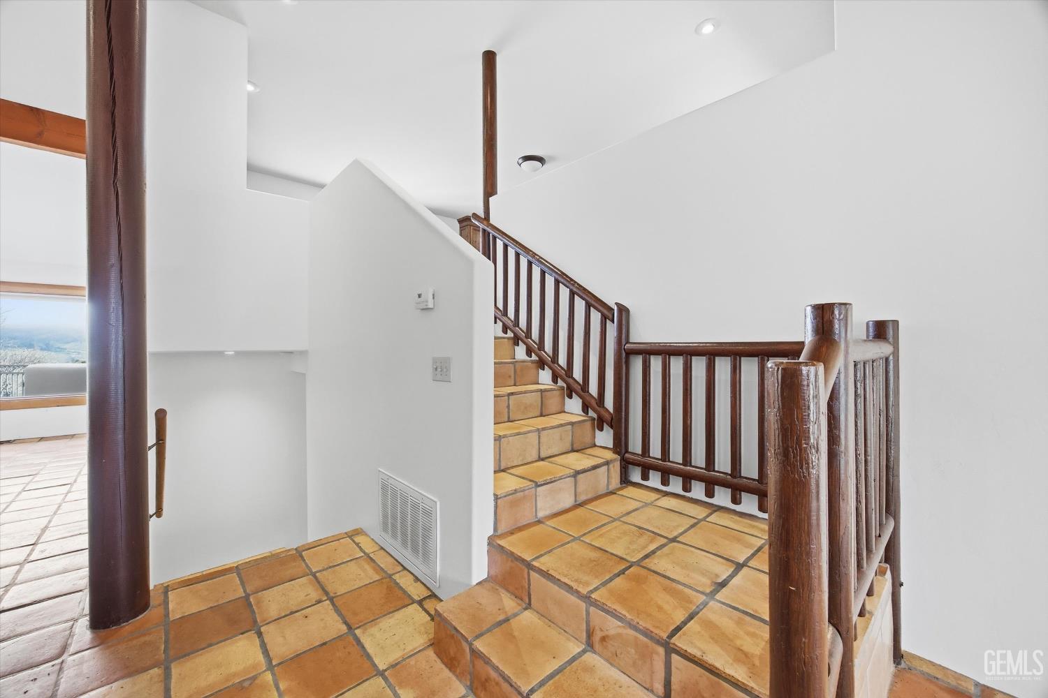 28221 Cumberland Road — photo 39