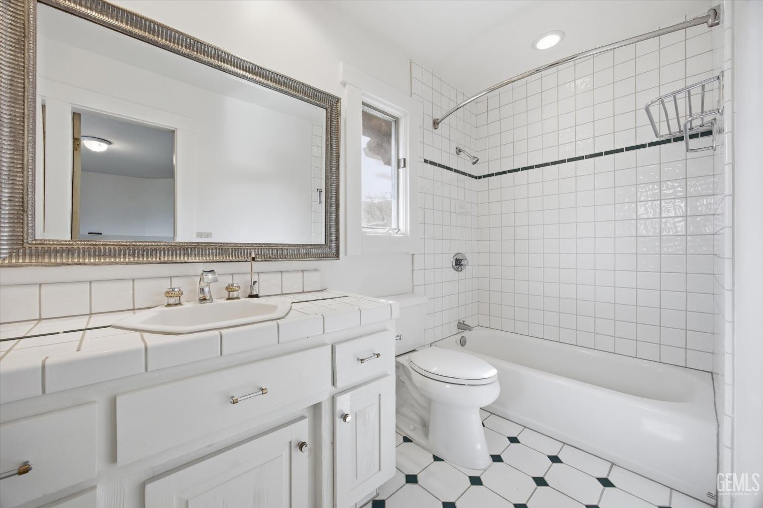 28221 Cumberland Road — photo 49