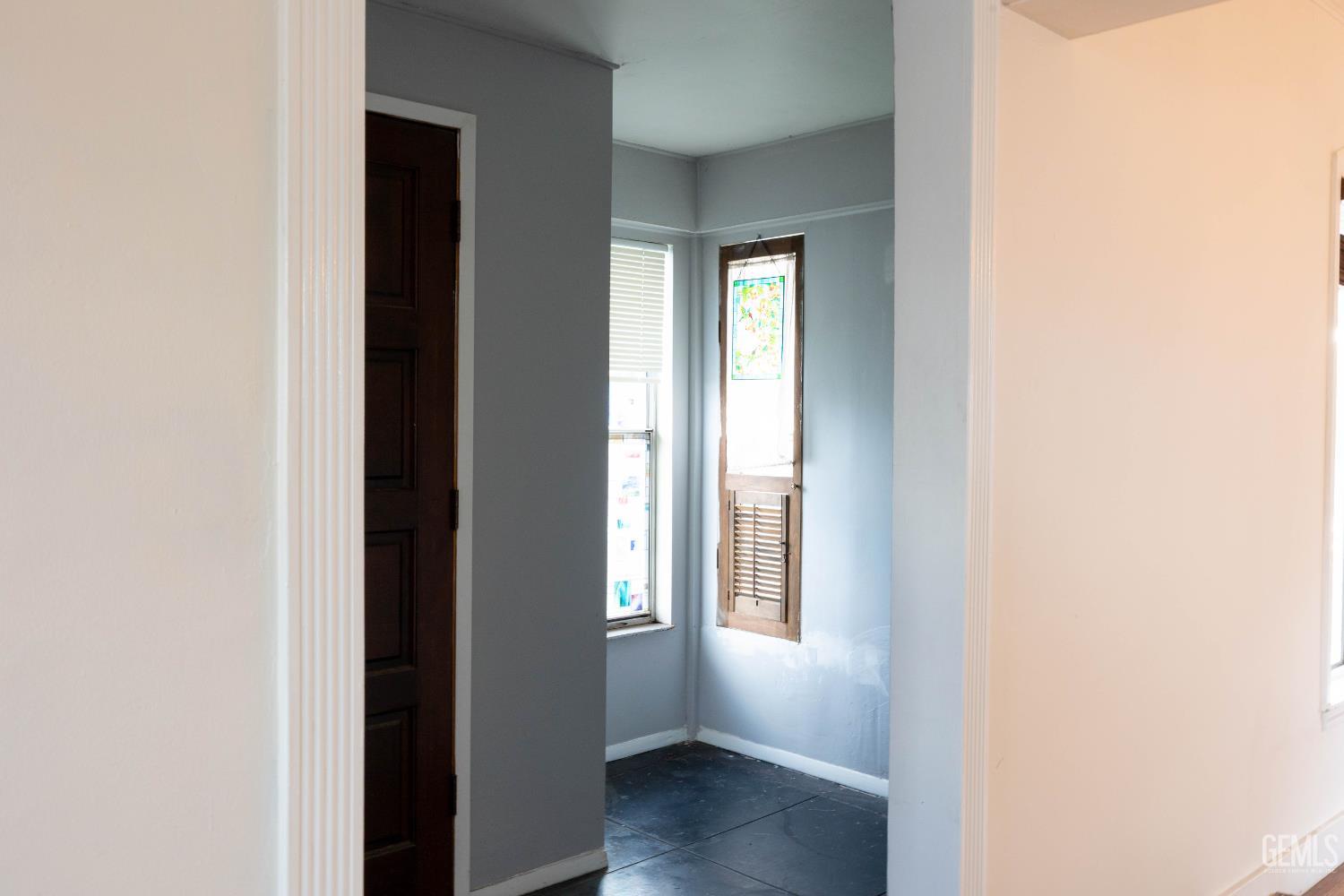 421 Holtby Road — photo 8