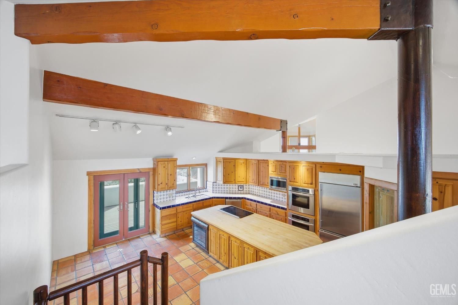 28221 Cumberland Road — photo 38