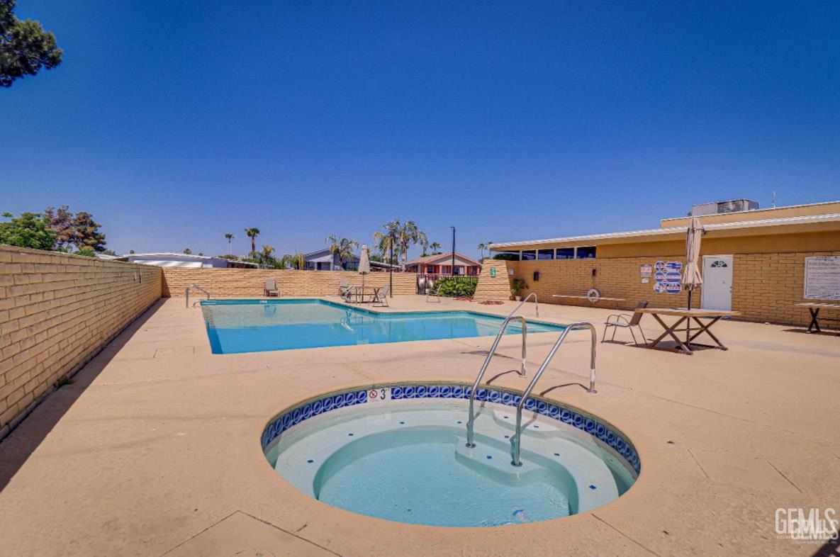 6601 Eucalyptus Drive — photo 24