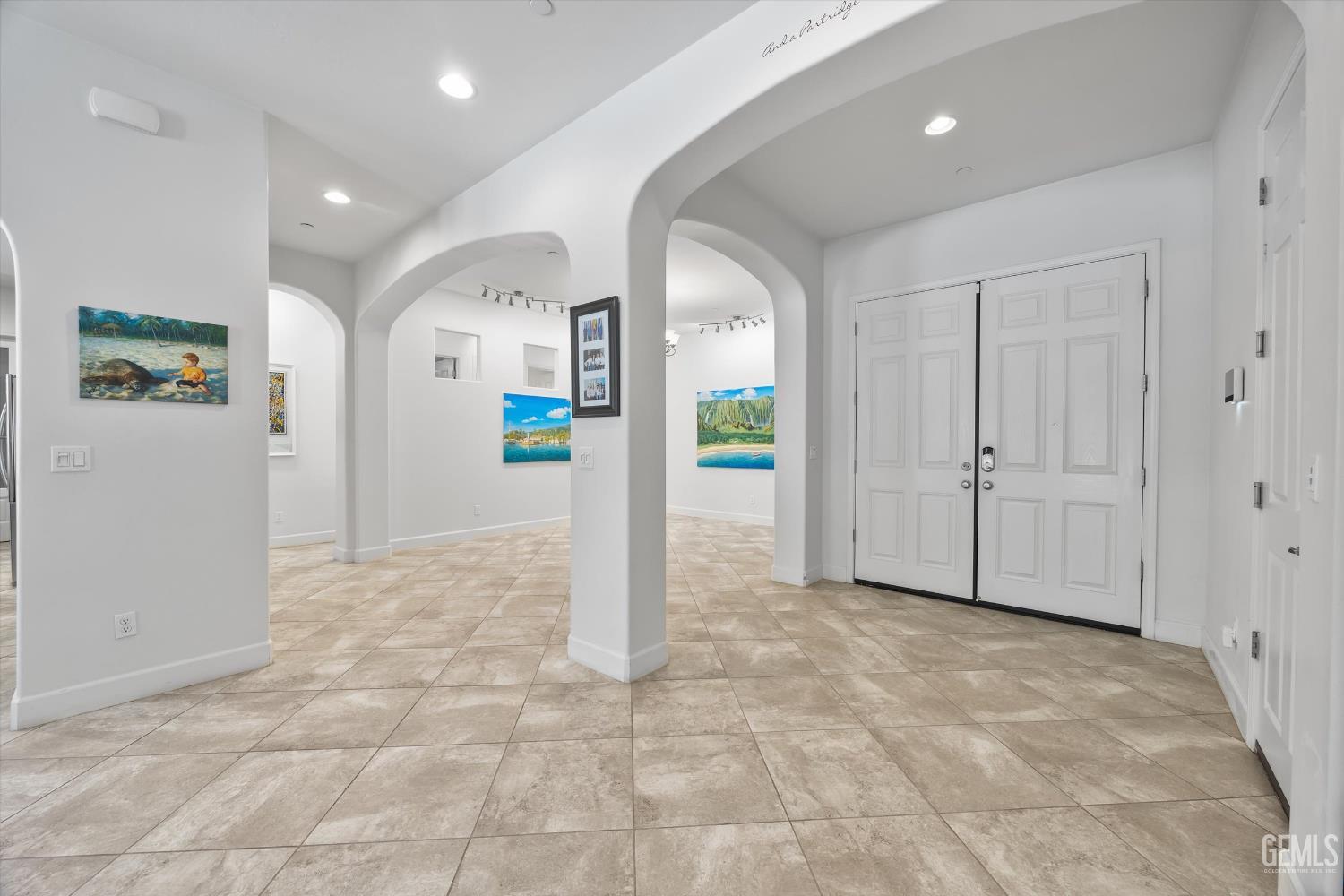 9015 Claro De Luna Drive — photo 8