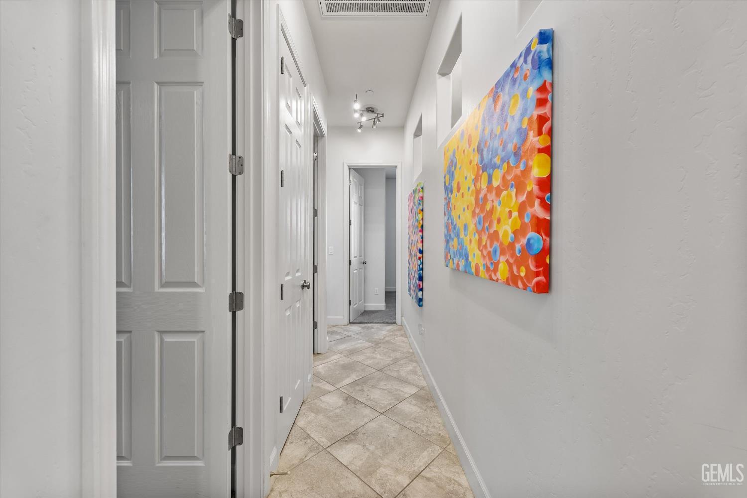 9015 Claro De Luna Drive — photo 33