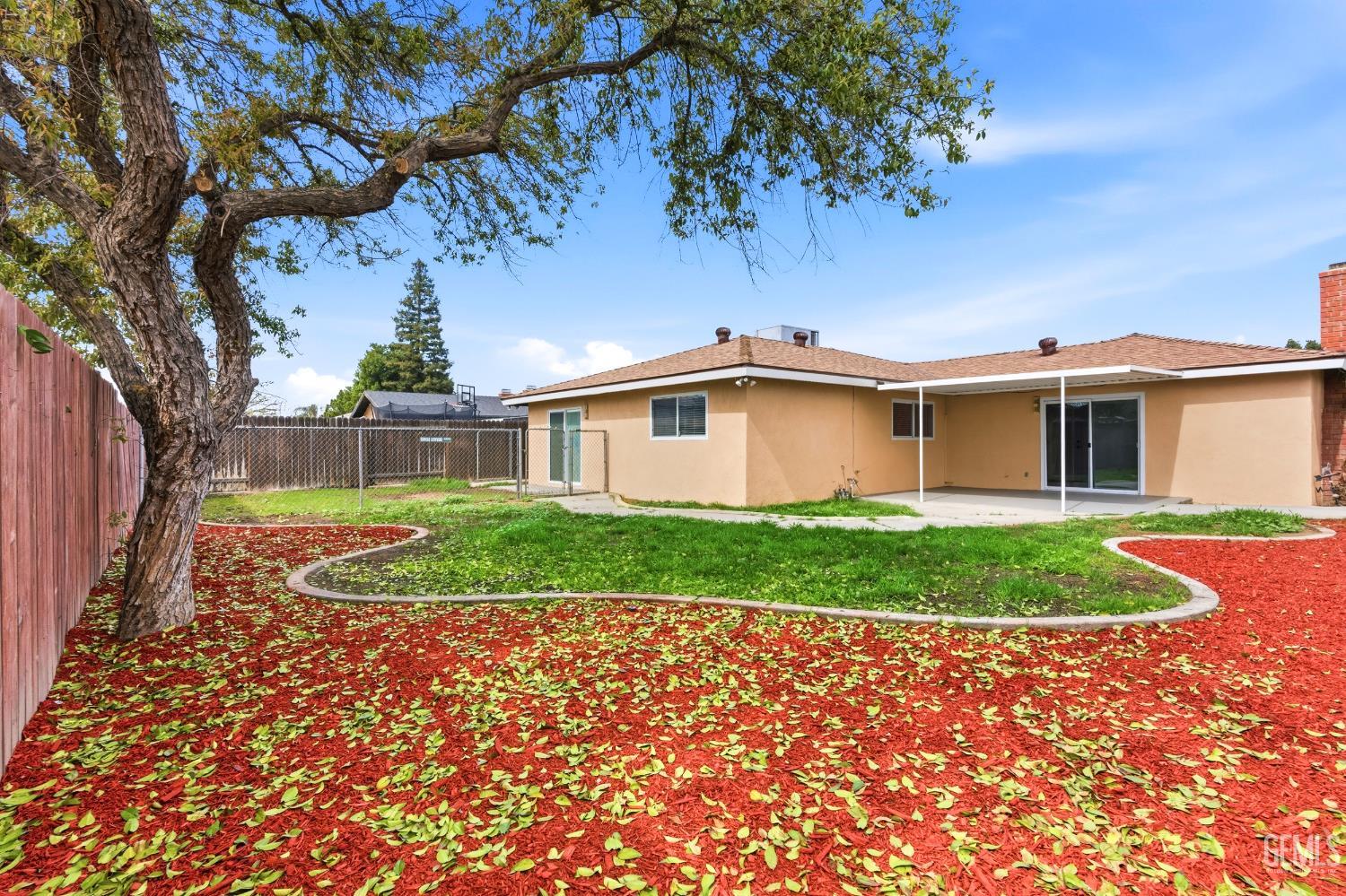 4517 Summer Side Avenue — photo 44