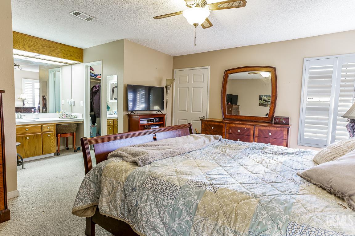 18571 Glenview Court — photo 14