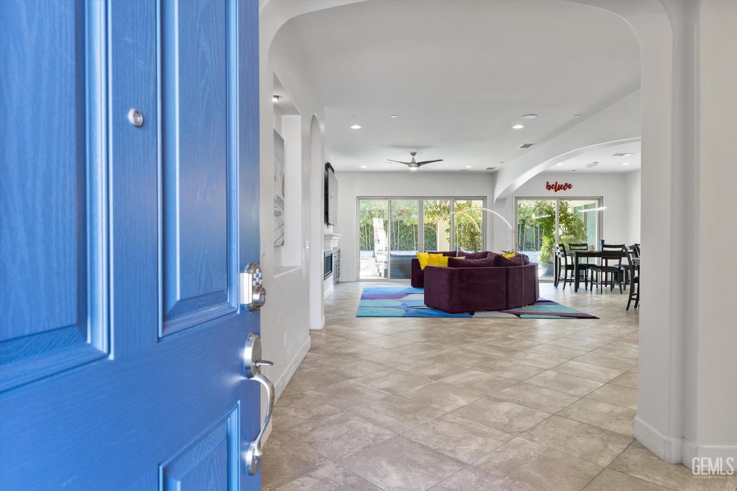 9015 Claro De Luna Drive — photo 4