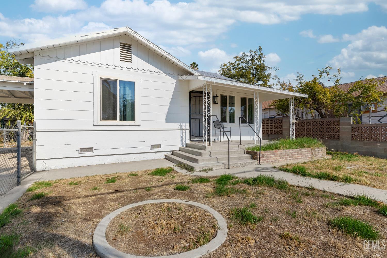 920 Knotts Street — photo 3