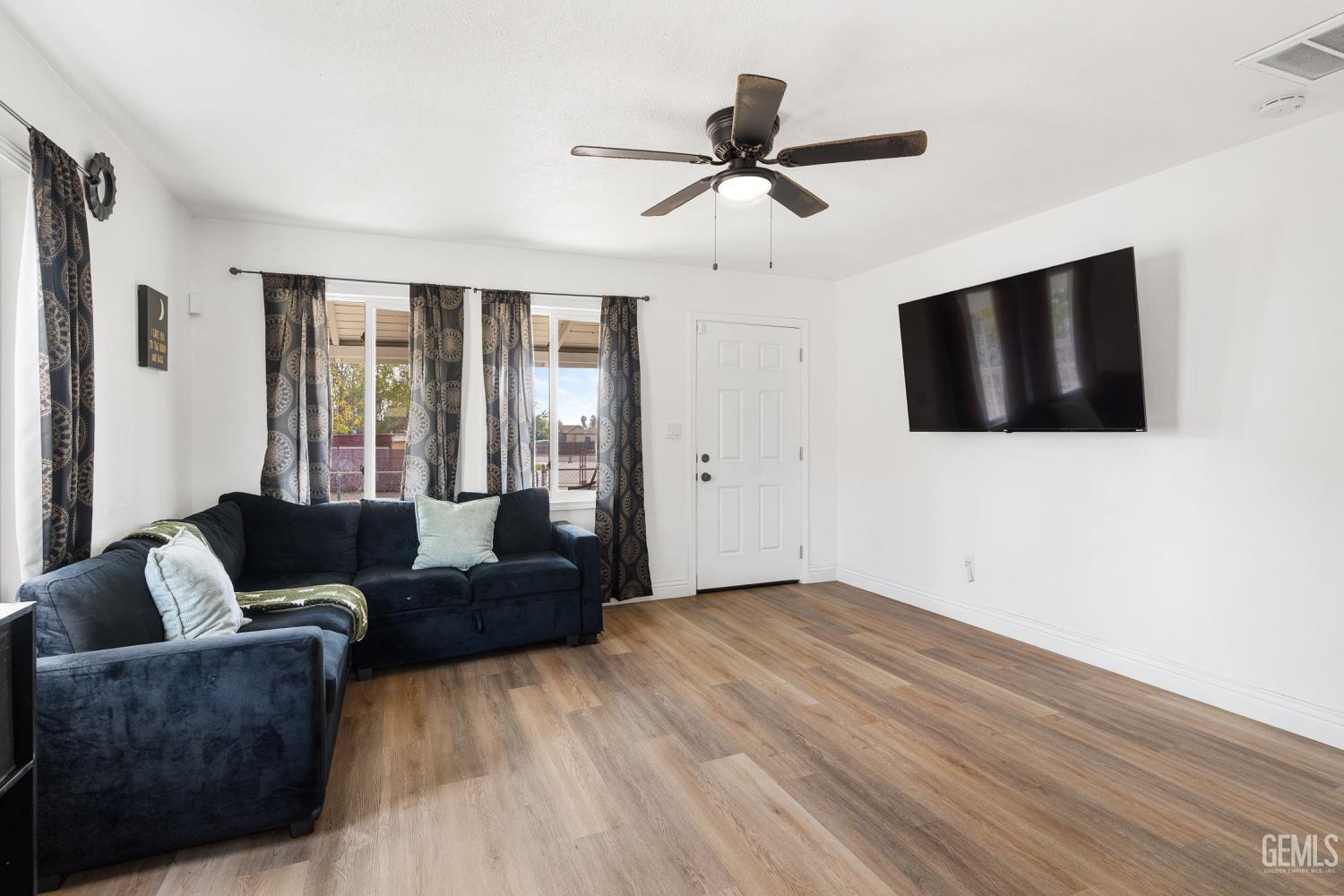 920 Knotts Street — photo 7
