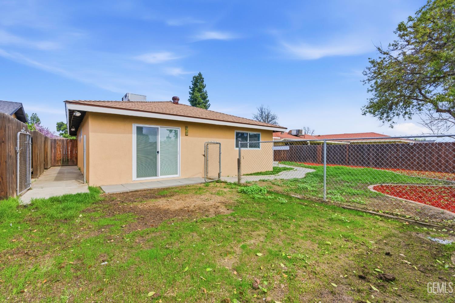 4517 Summer Side Avenue — photo 45
