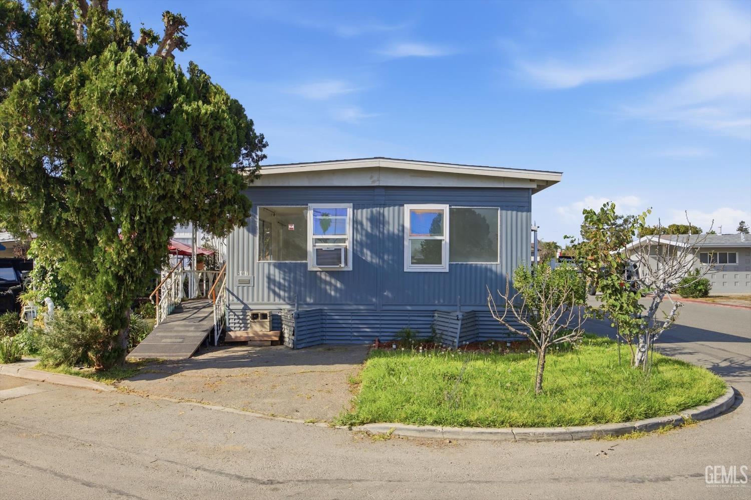 3467 Michelaine Avenue — photo 3