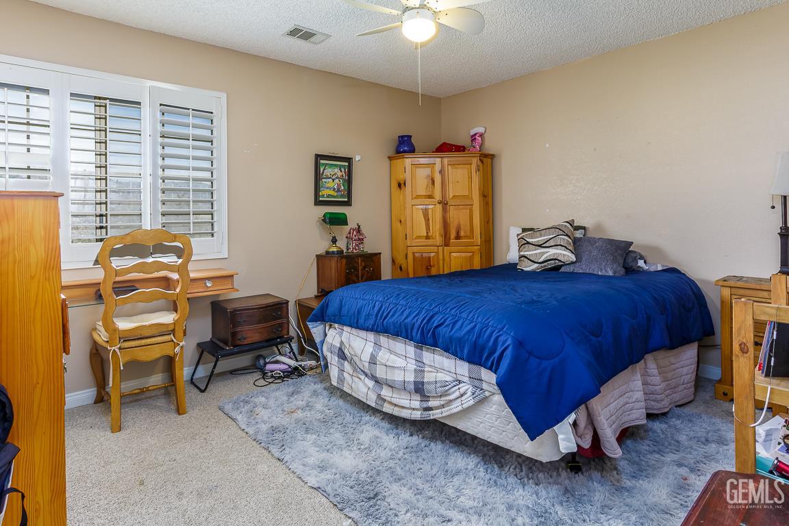18571 Glenview Court — photo 17