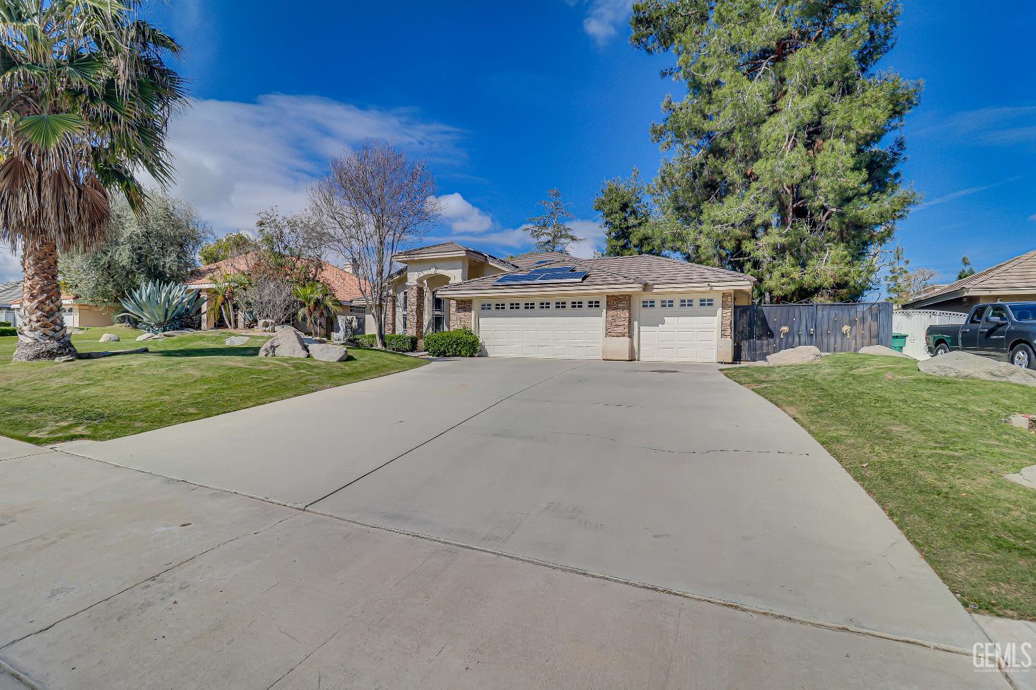 12800 Dove Creek Drive — photo 4