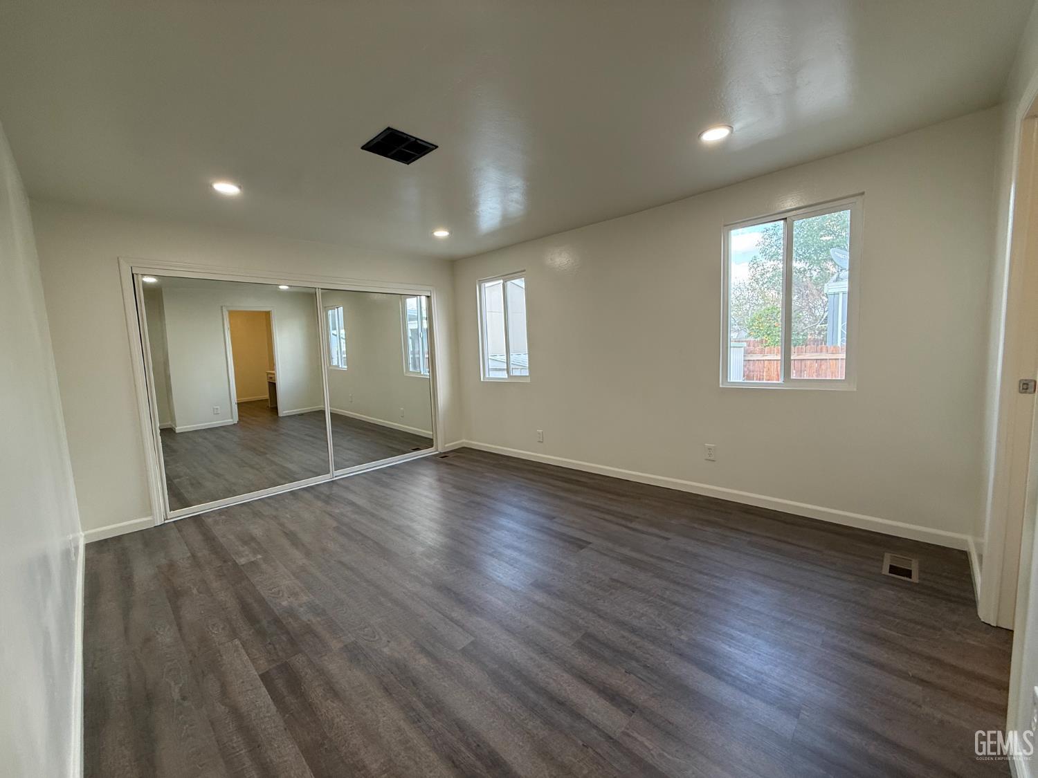 4401 Hughes Lane — photo 9