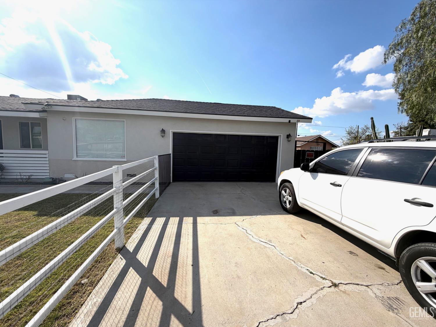 541 Stephens Drive — photo 3