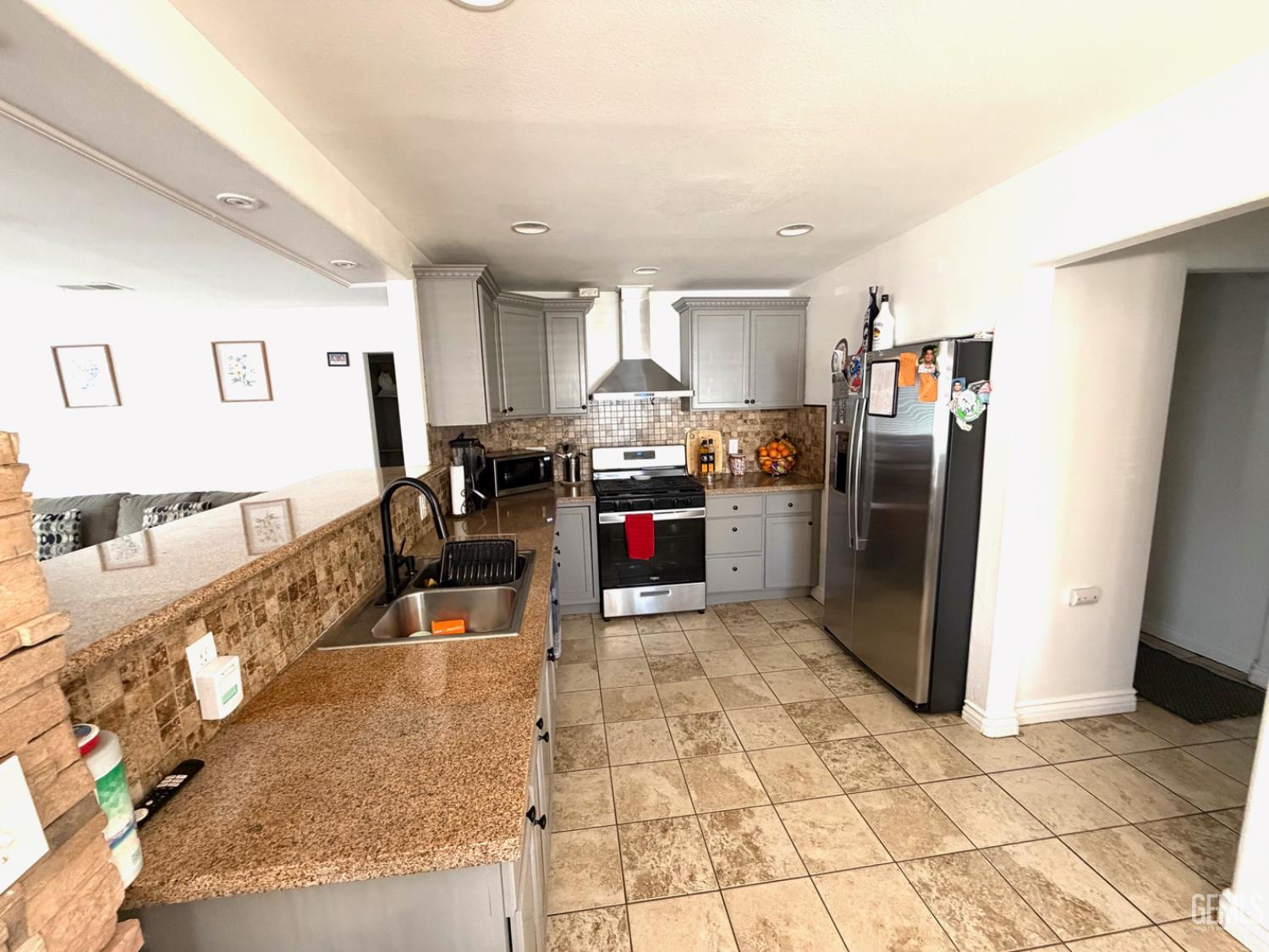 541 Stephens Drive — photo 5