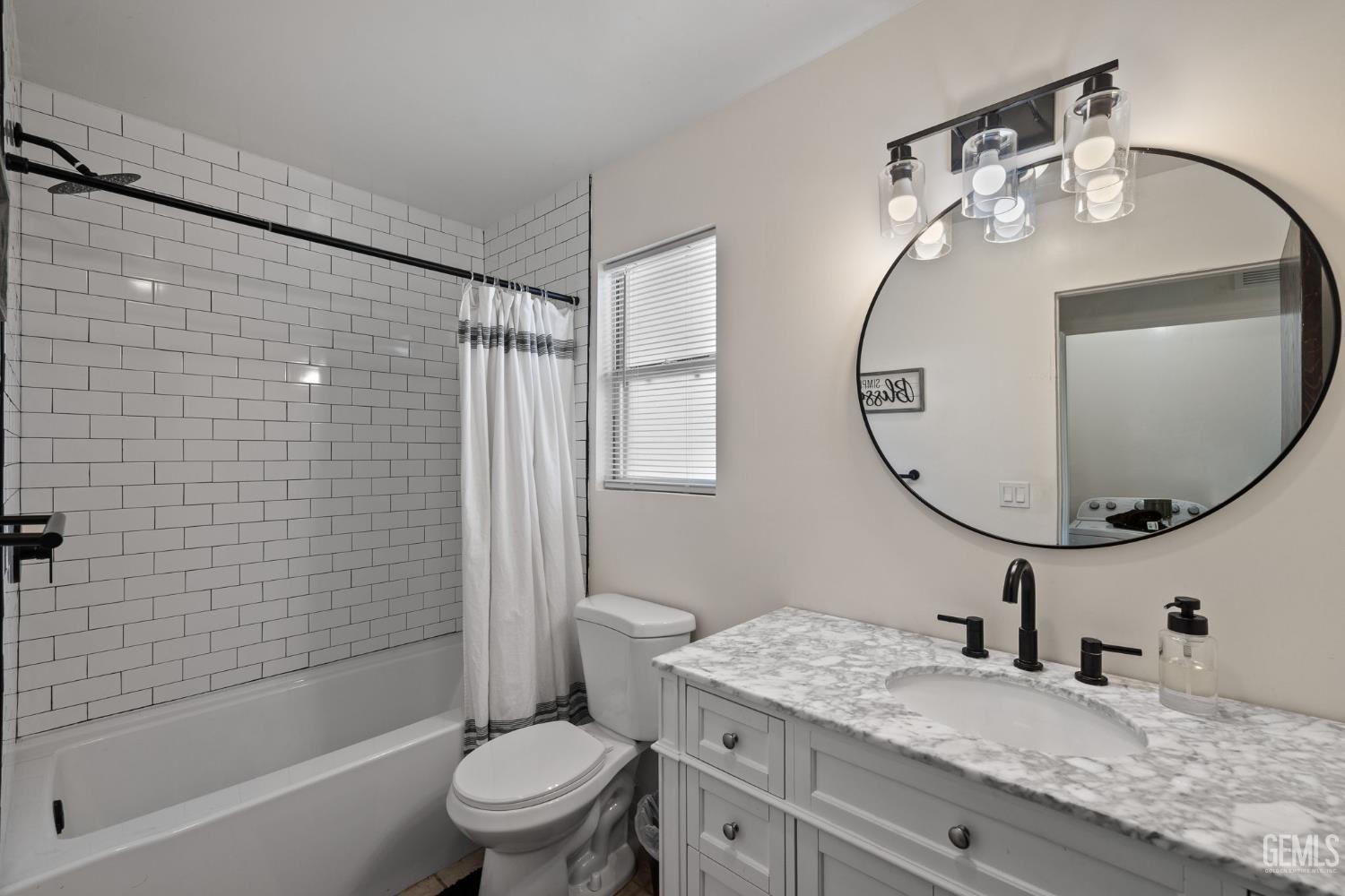 9116 Chattaroy Street — photo 32