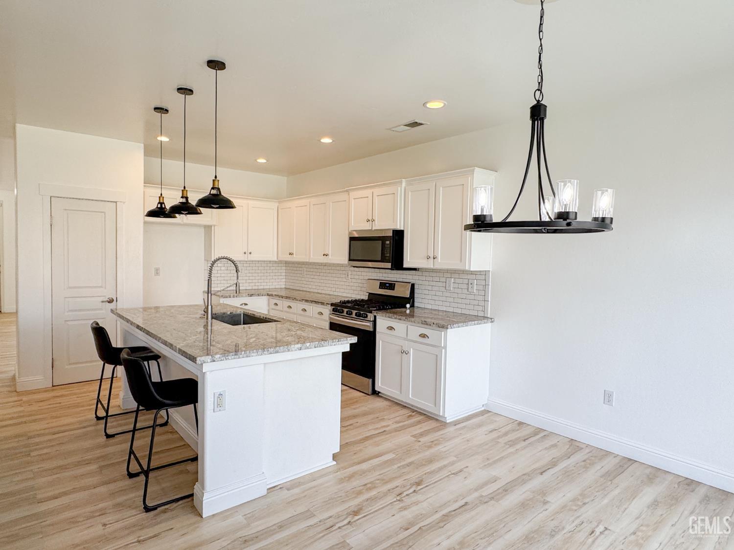 11604 Revolution Road — photo 14
