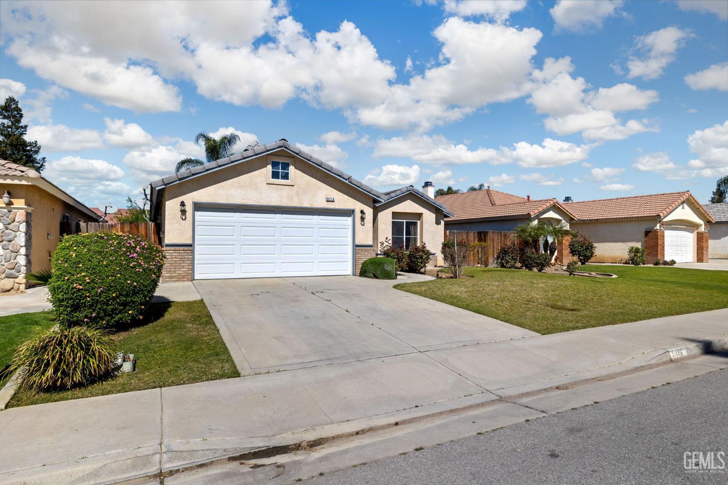 9116 Chattaroy Street — photo 3