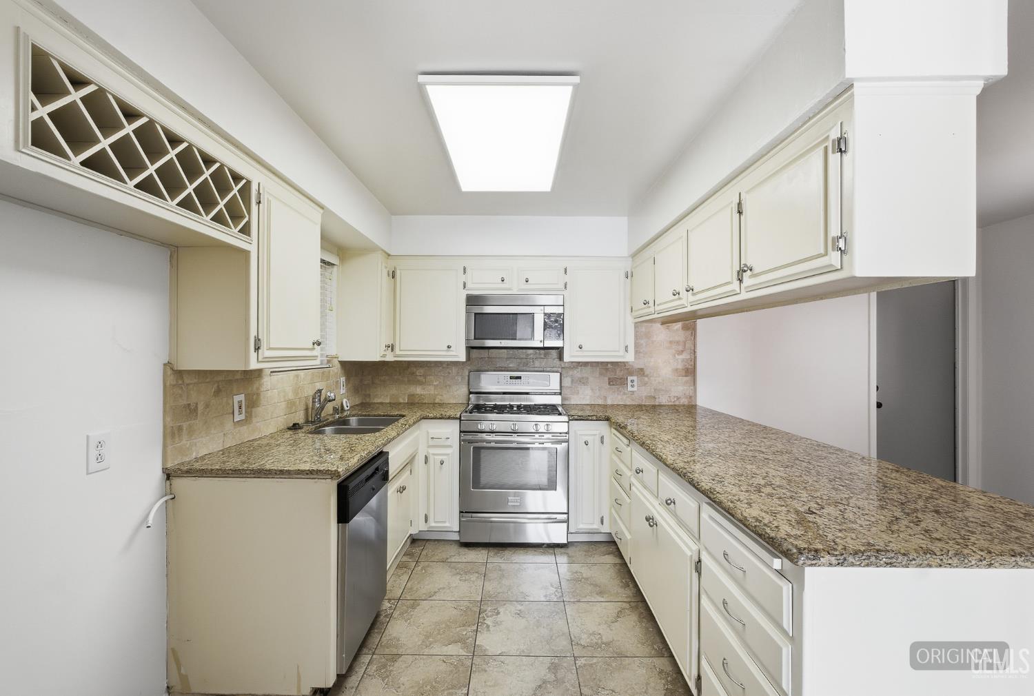 10421 Enger Street — photo 9