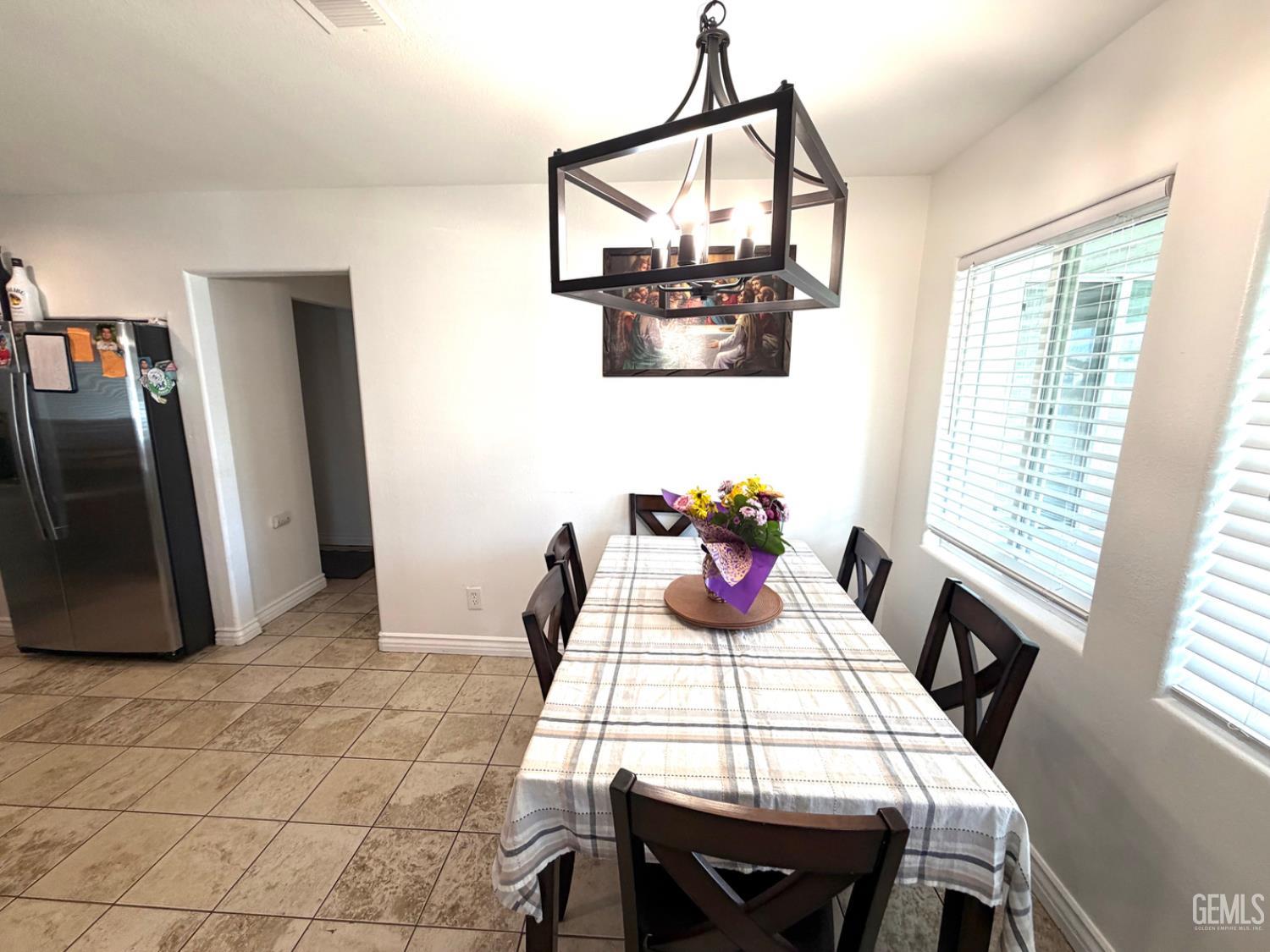 541 Stephens Drive — photo 7
