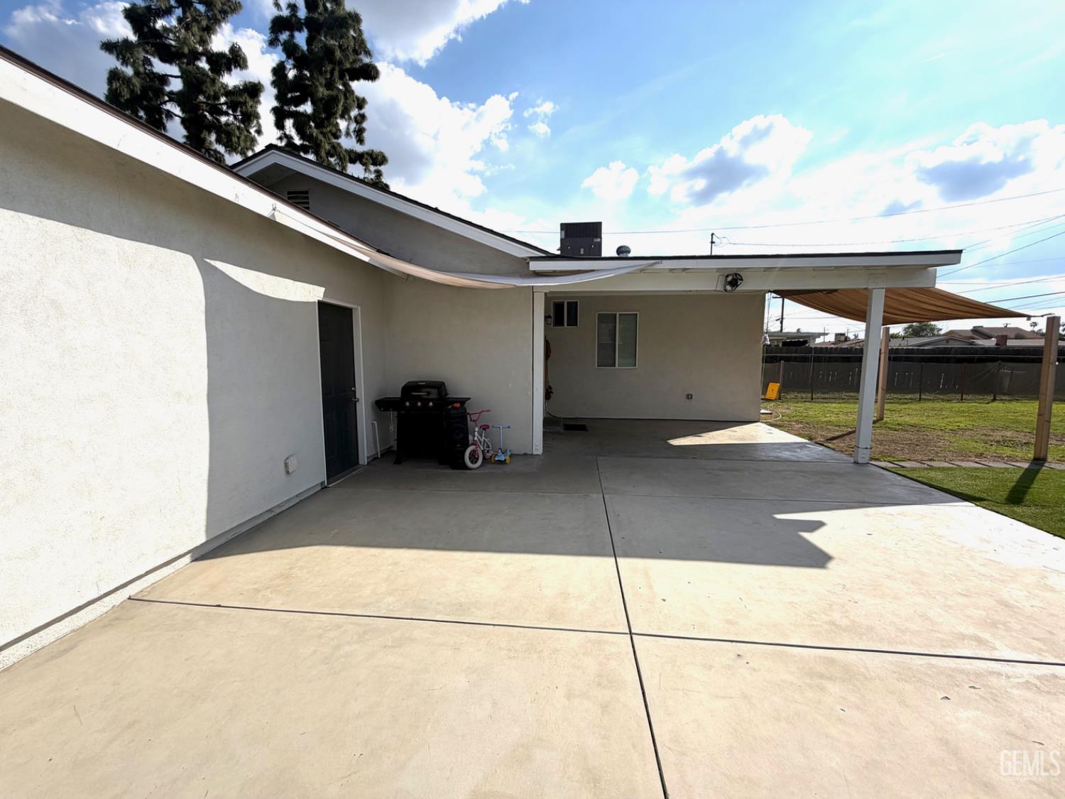 541 Stephens Drive — photo 15