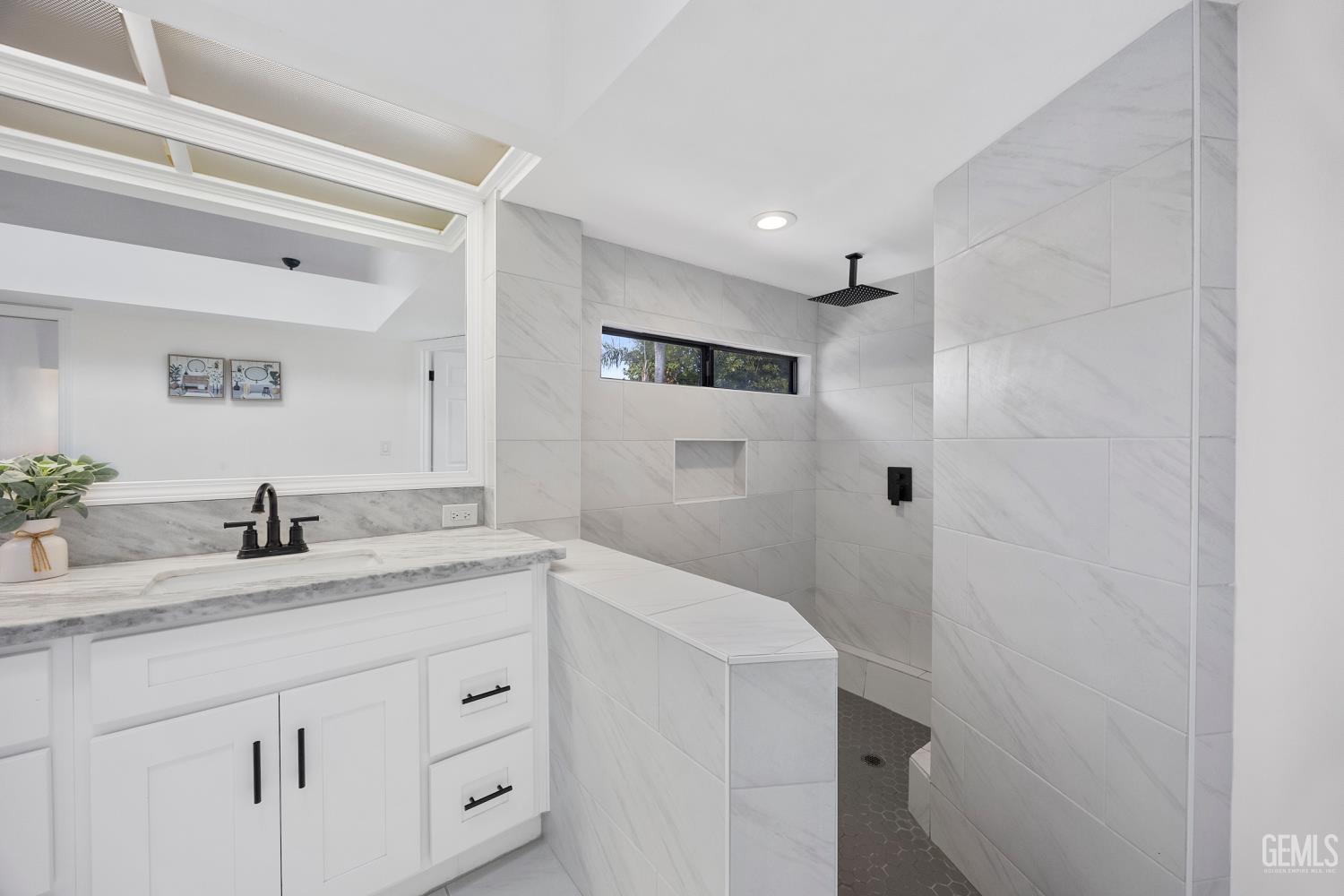 9712 White Oak Drive — photo 35