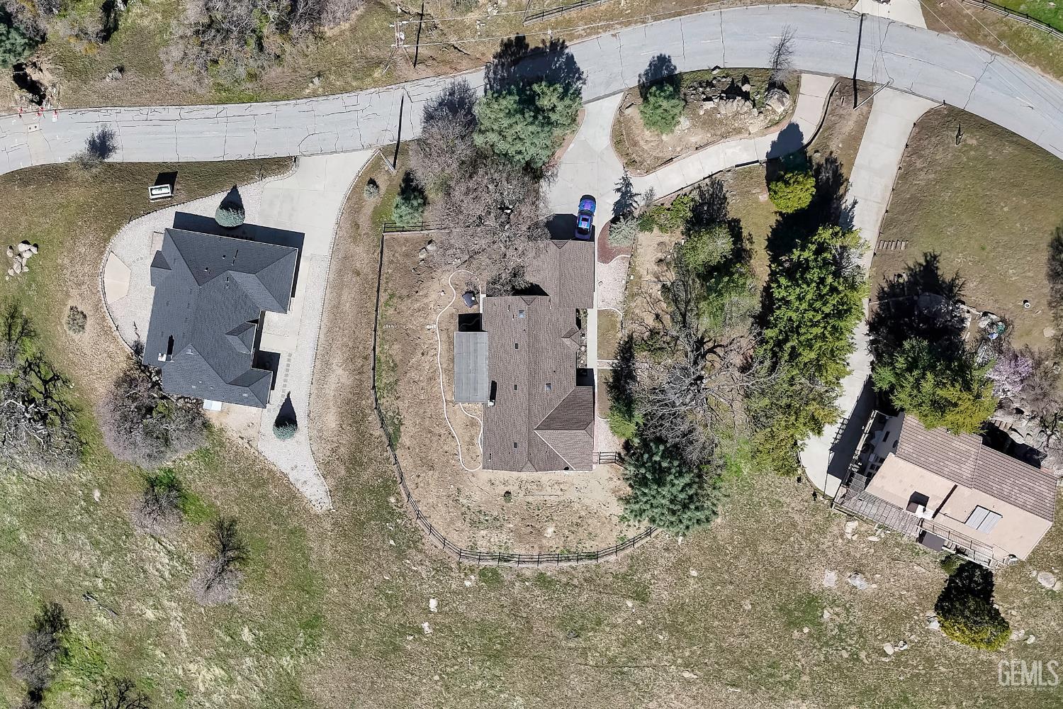 27100 Barkes Way — photo 43