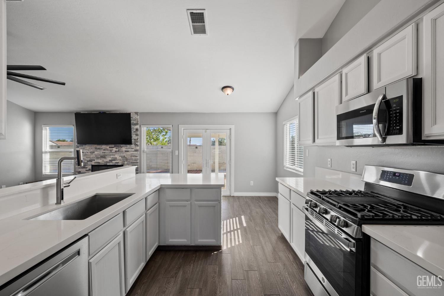 11919 Hannah Denise Avenue — photo 11