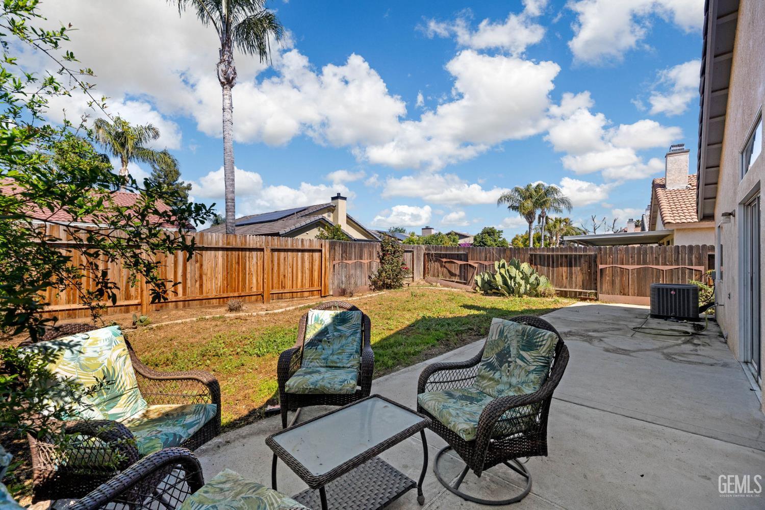 9116 Chattaroy Street — photo 37
